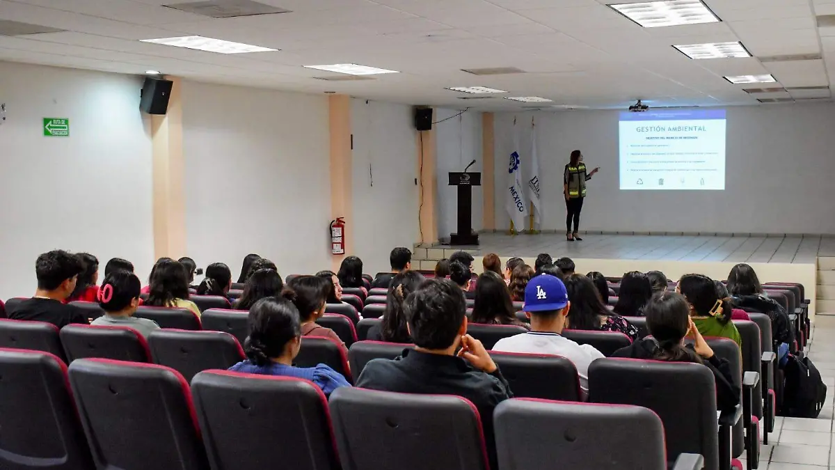 Proyecto de Planta Solar beneficia a comunidades aledañas